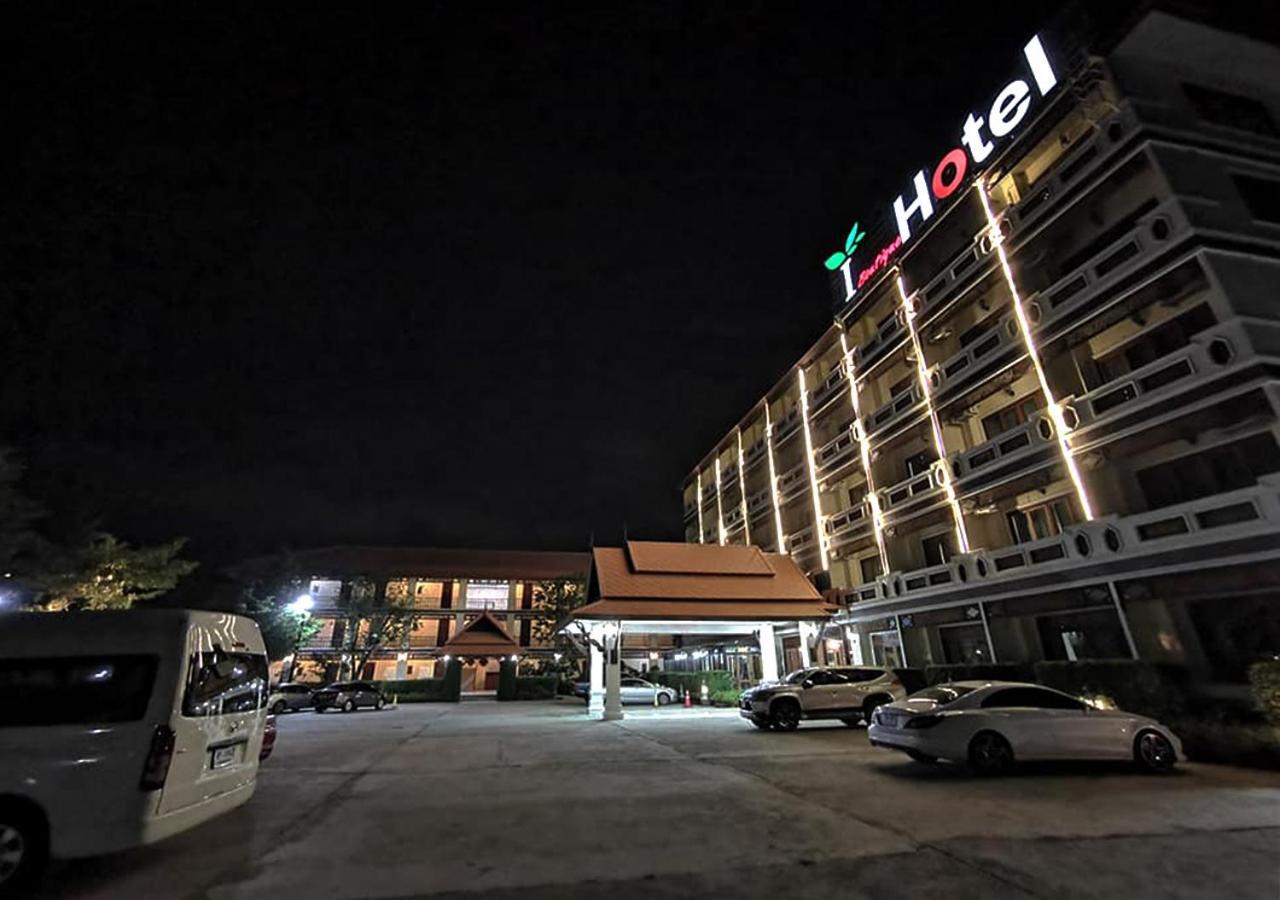 i Boutique Hotel Pluak Daeng Extérieur photo